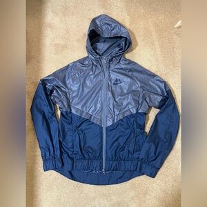 Nike Windrunner Blue Two Tone Windbreaker size S